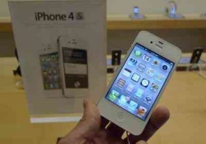Desbloquear: Apple iPhone 4G y 16GB/32GB/64GB 4S, (Blanco y Negro), Ap